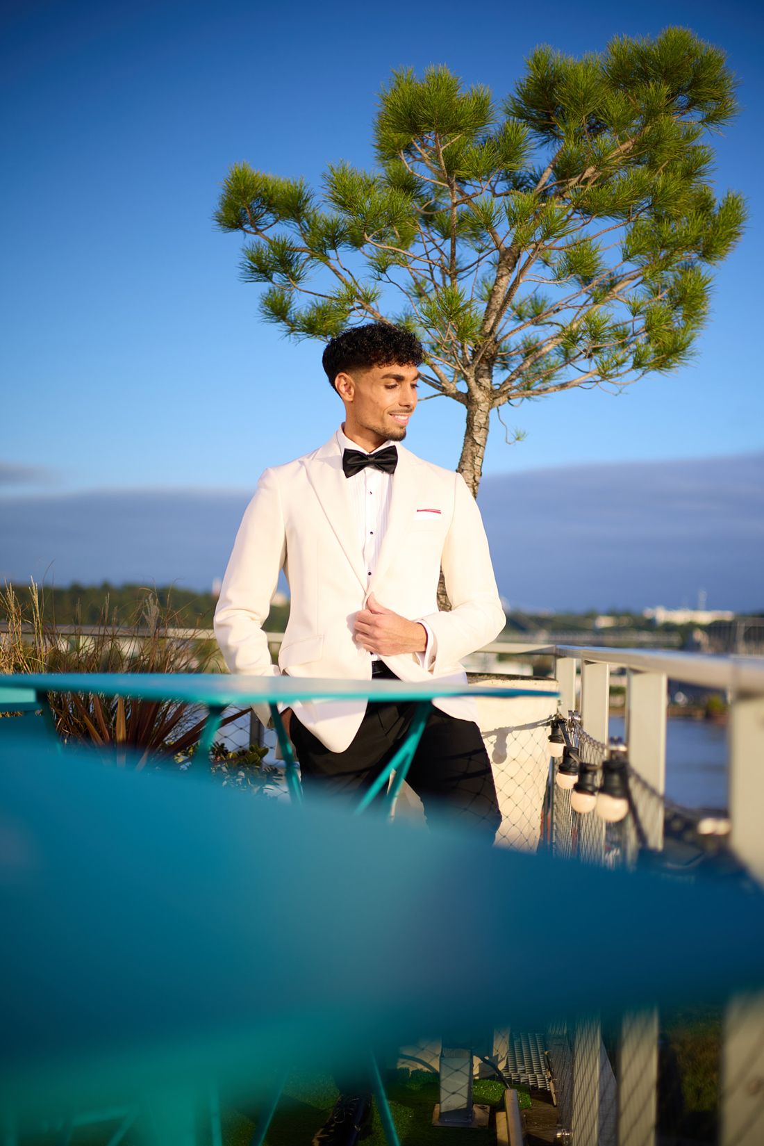 Portrait d'homme au soleil couchant